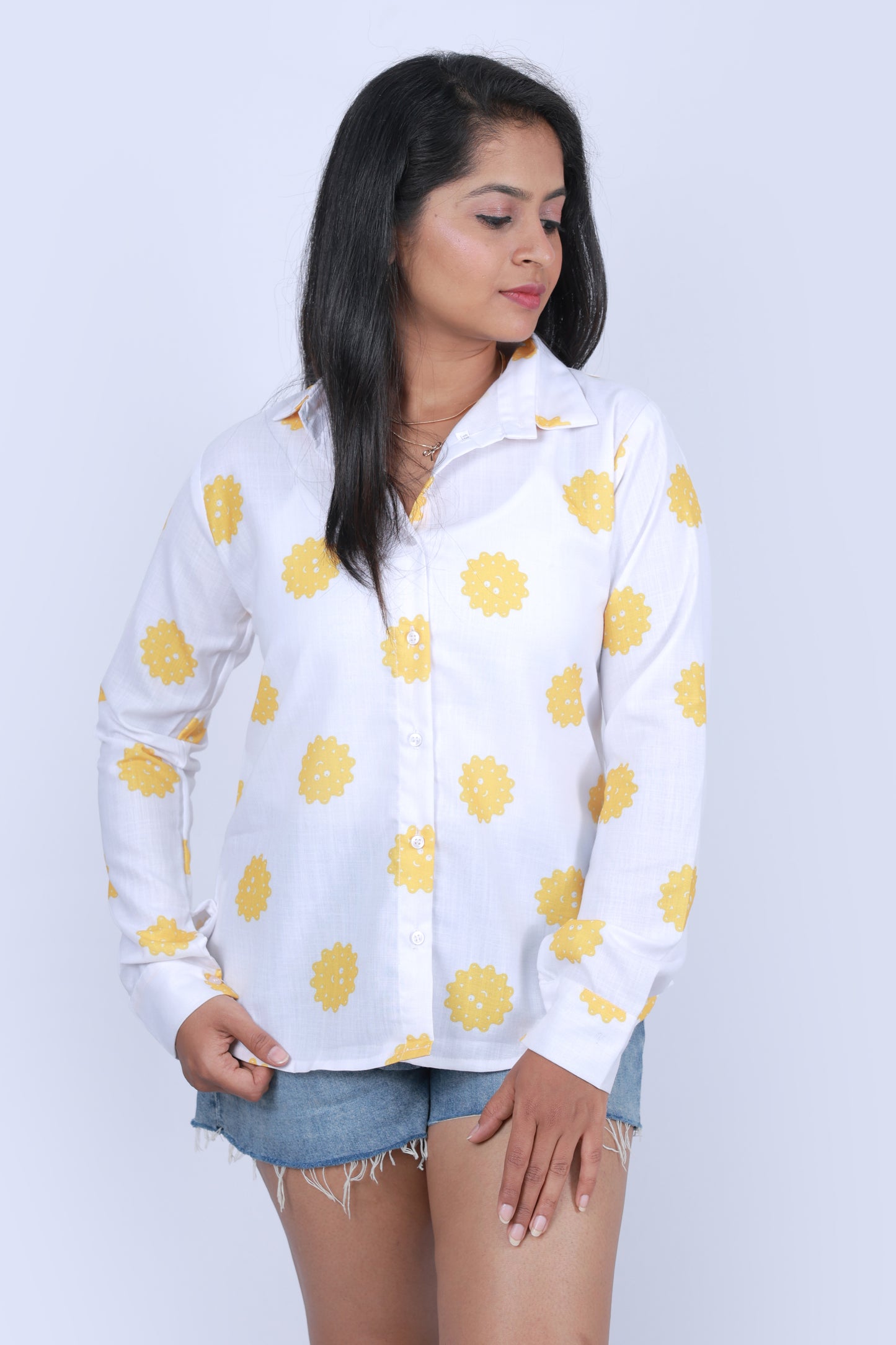 gray parrot, gray parrot shirts, branded women shirts, shirts under 1500, shirts under 1000,  shirts for girls, cotton shirts for girls and women, premium shirts for women, shirts gray parrot