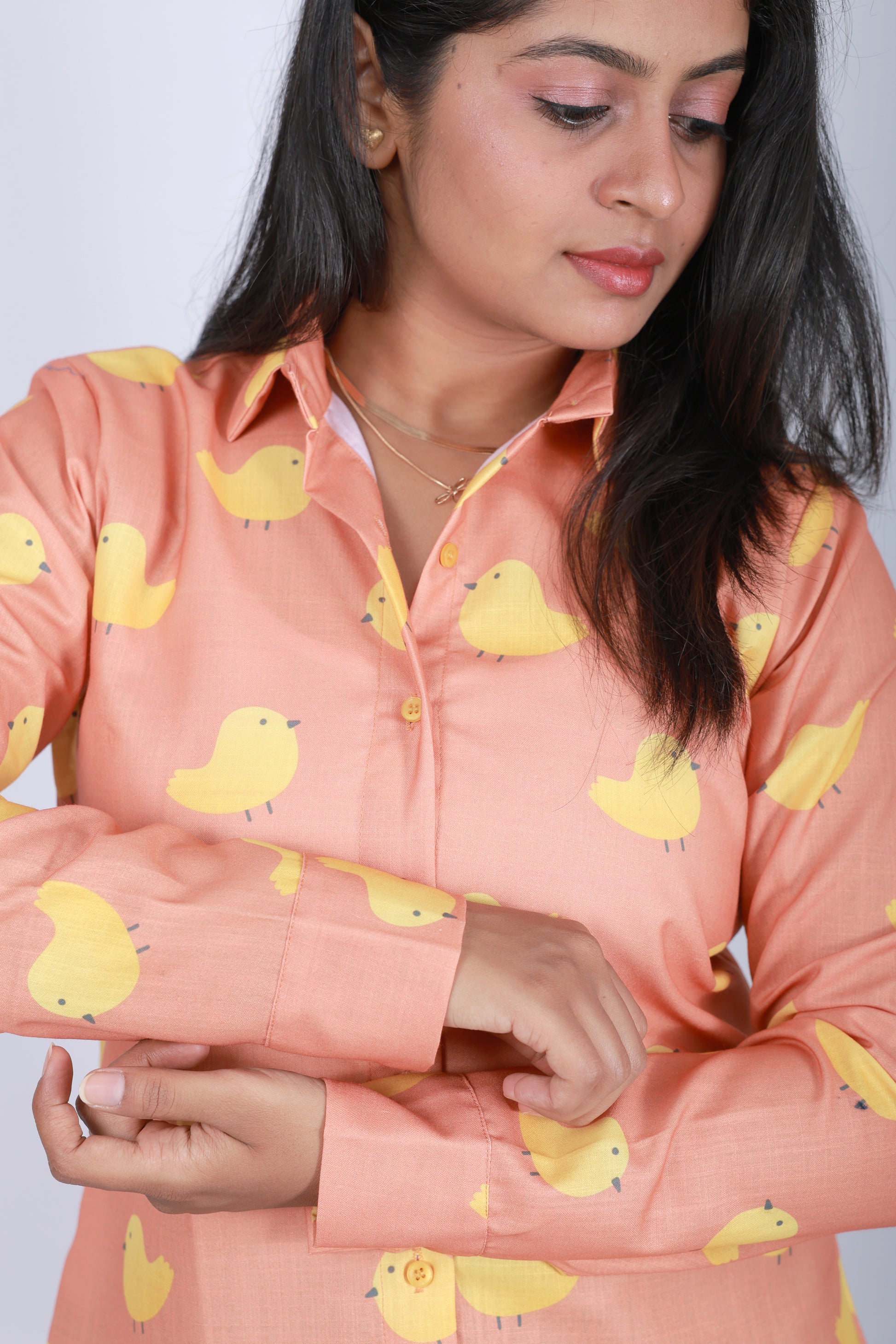 gray parrot, gray parrot shirts, branded women shirts, shirts under 1500, shirts under 1000,  shirts for girls, cotton shirts for girls and women, premium shirts for women, shirts gray parrot