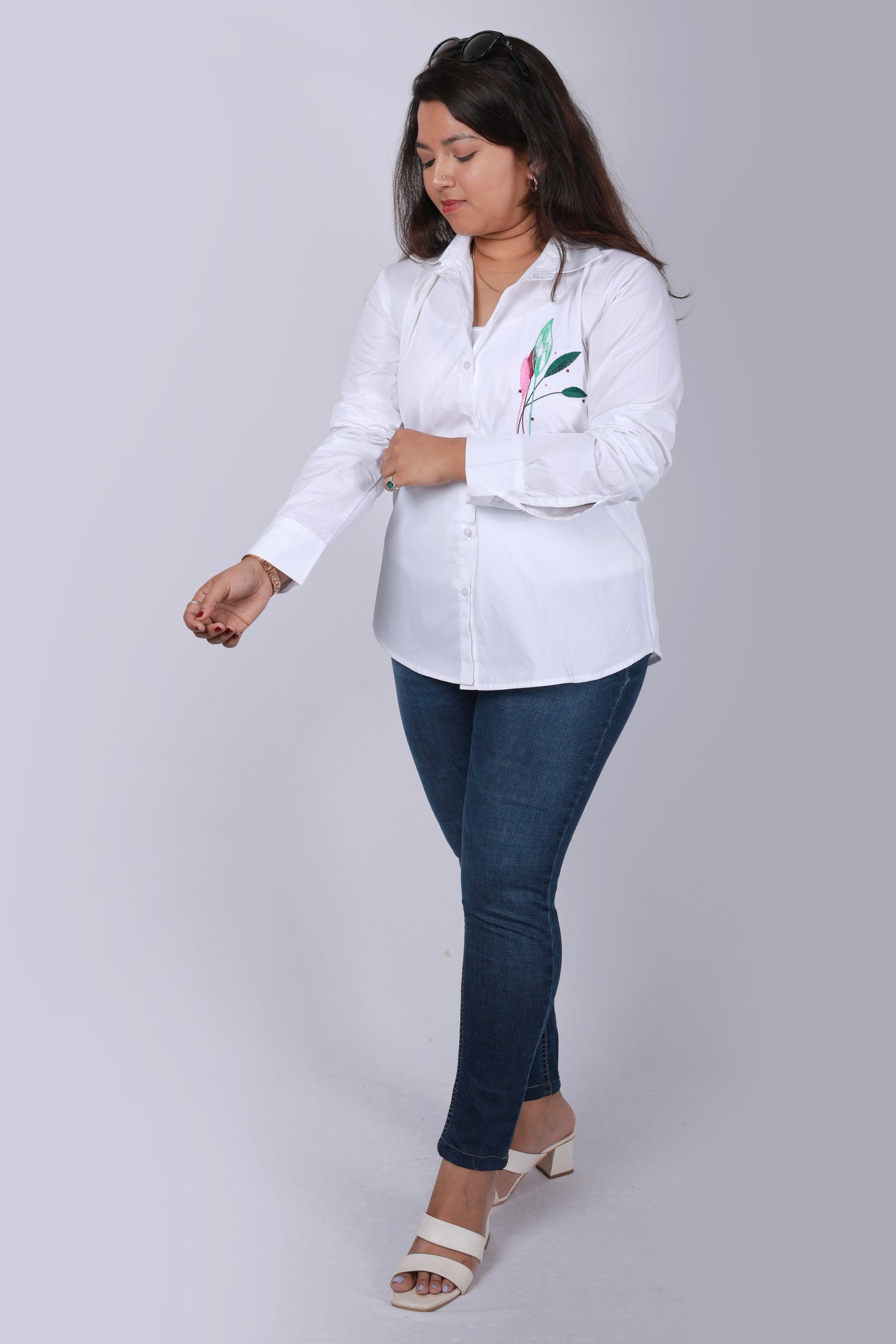 gray parrot, gray parrot shirts, embroidery shirts, branded embroidery women shirts, embroidery shirts under 1500, embroidery shirts under 1000,  embroidery shirts for girls, cotton shirts for girls and women, embroidery premium shirts for women, shirts gray parrot