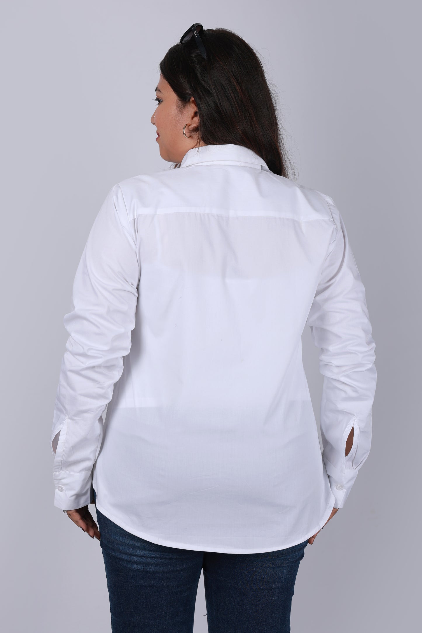 gray parrot, gray parrot shirts, embroidery shirts, branded embroidery women shirts, embroidery shirts under 1500, embroidery shirts under 1000,  embroidery shirts for girls, cotton shirts for girls and women, embroidery premium shirts for women, shirts gray parrot